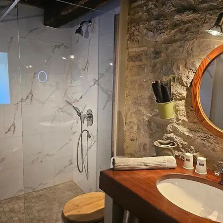 ベッド・アンド・ブレックファスト La Grange 3*